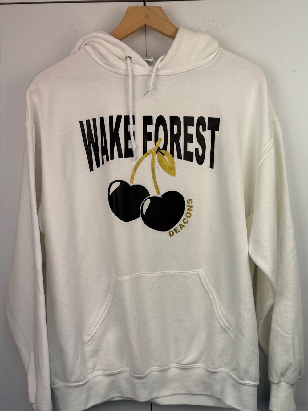 Wake Forest Deacons Cherry Graphic JERZEES Hoodie White L
